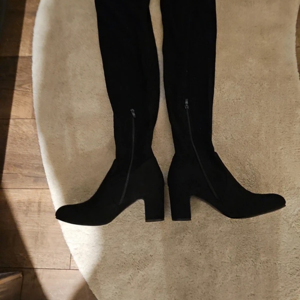 Boohoo Black Suede Heeled Boots